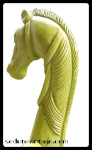 horsebench head detail border_SV