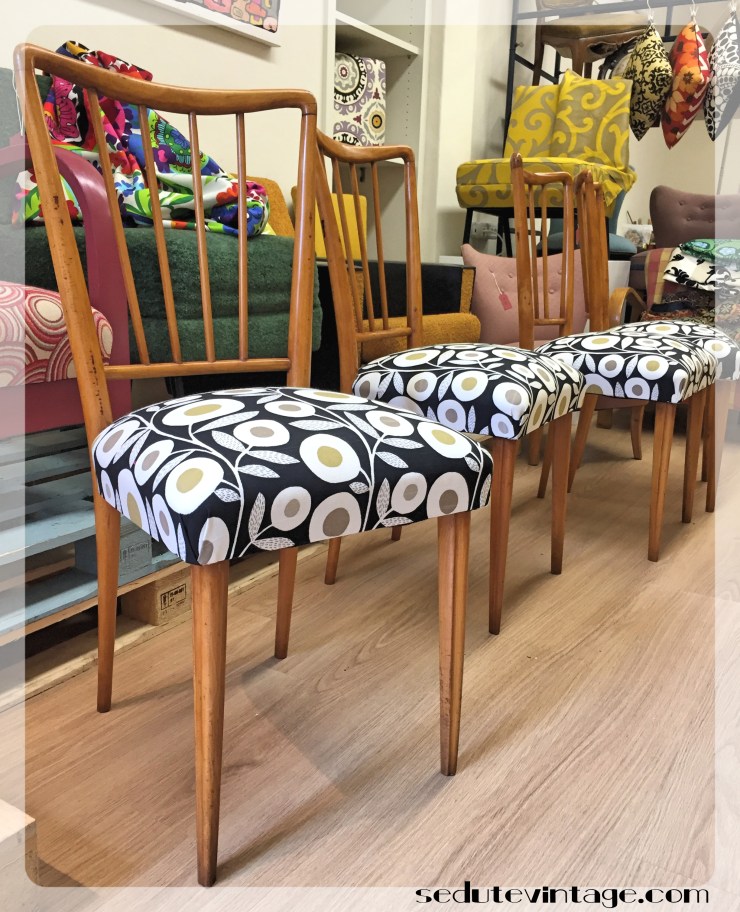 Geometrico floreale in sala da pranzo - Geometric flowers in the dining room